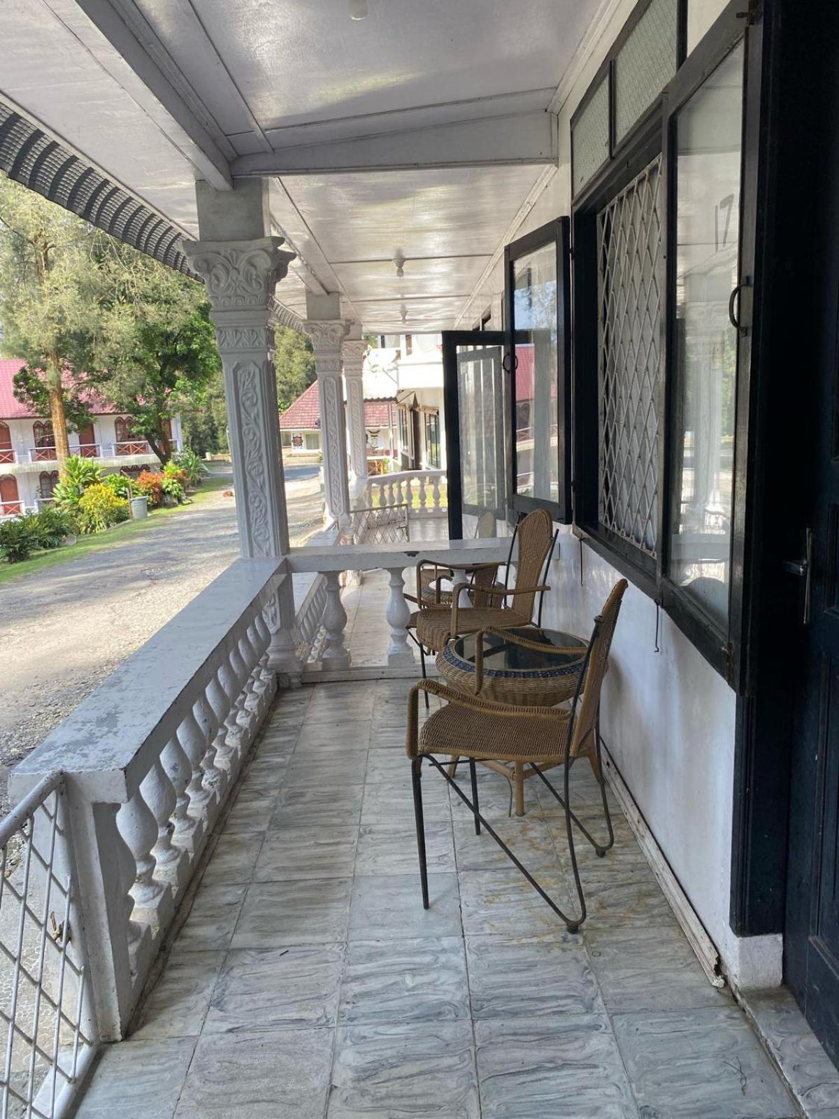 Sibayak Multinational Rest House Berastagi Exteriör bild